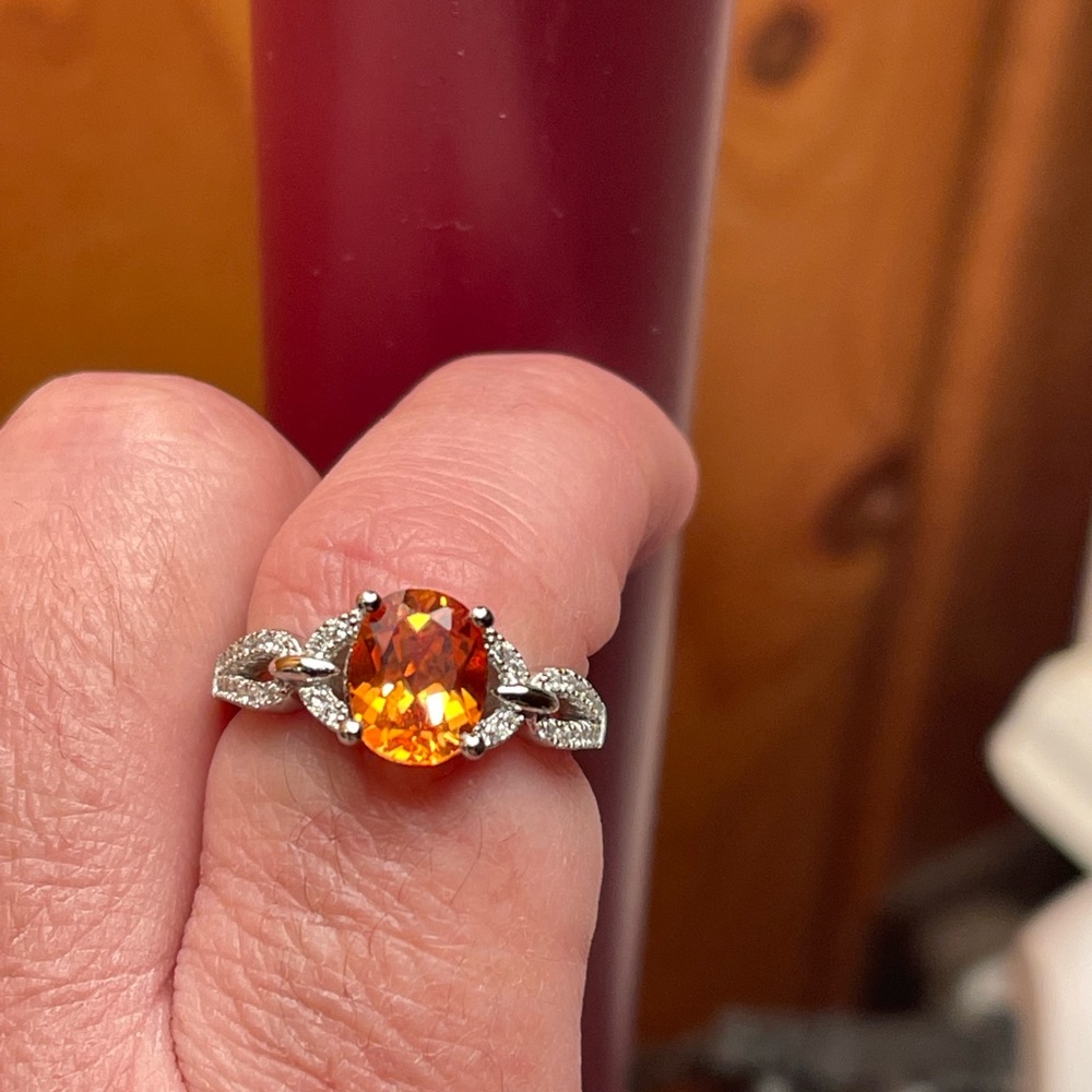 2.5 ct sunset orange sapphire and diamond ring - size 7